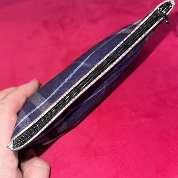 Burberry London blue nova check mini pouch cosmetic case - Picture 9 of 13